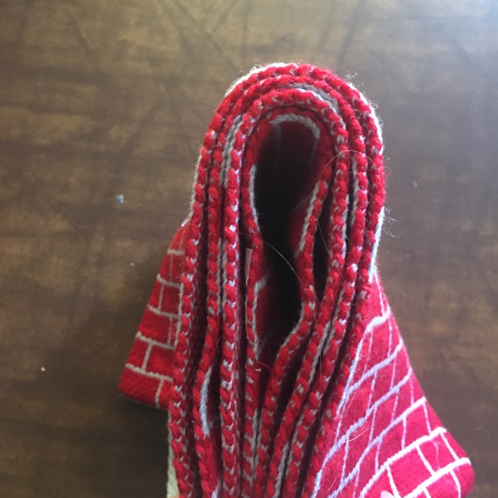 NWT Adorable Santa Chimney Scarf - Picture 5 of 6